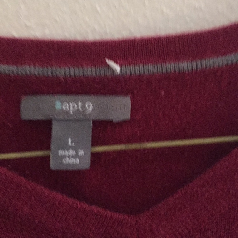 Maroon apartment nine men’s sweater large